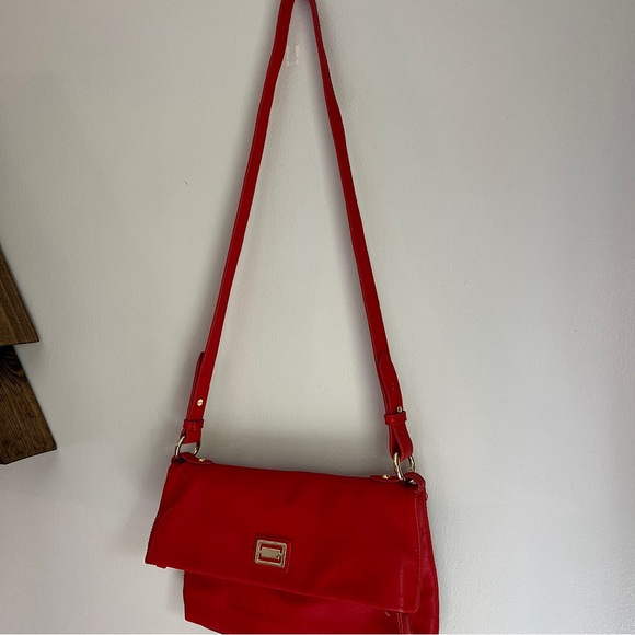 Vintage Liz Claiborne red Purse - Picture 3 of 16